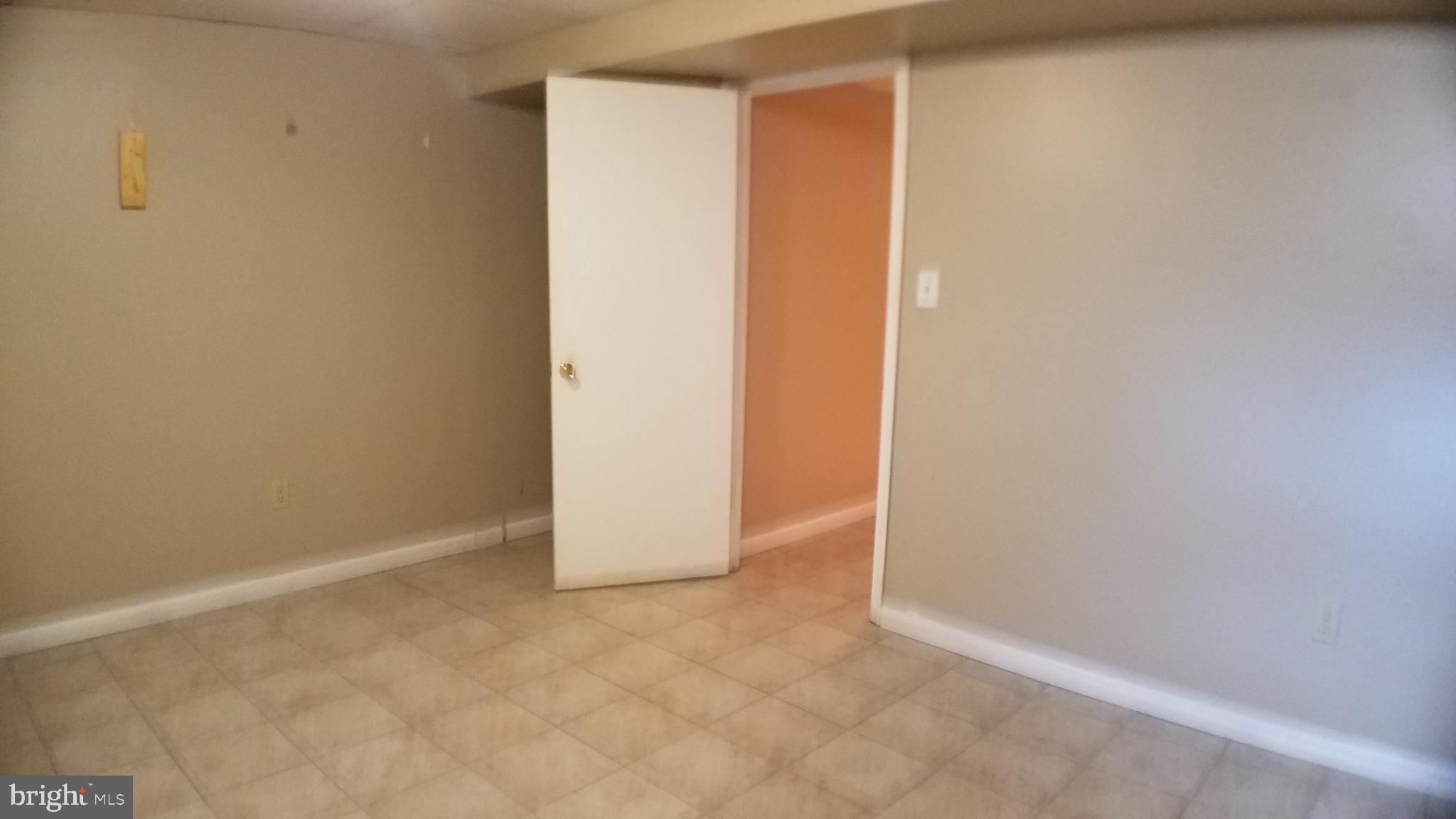 SILVER SPRING - Residential Lease