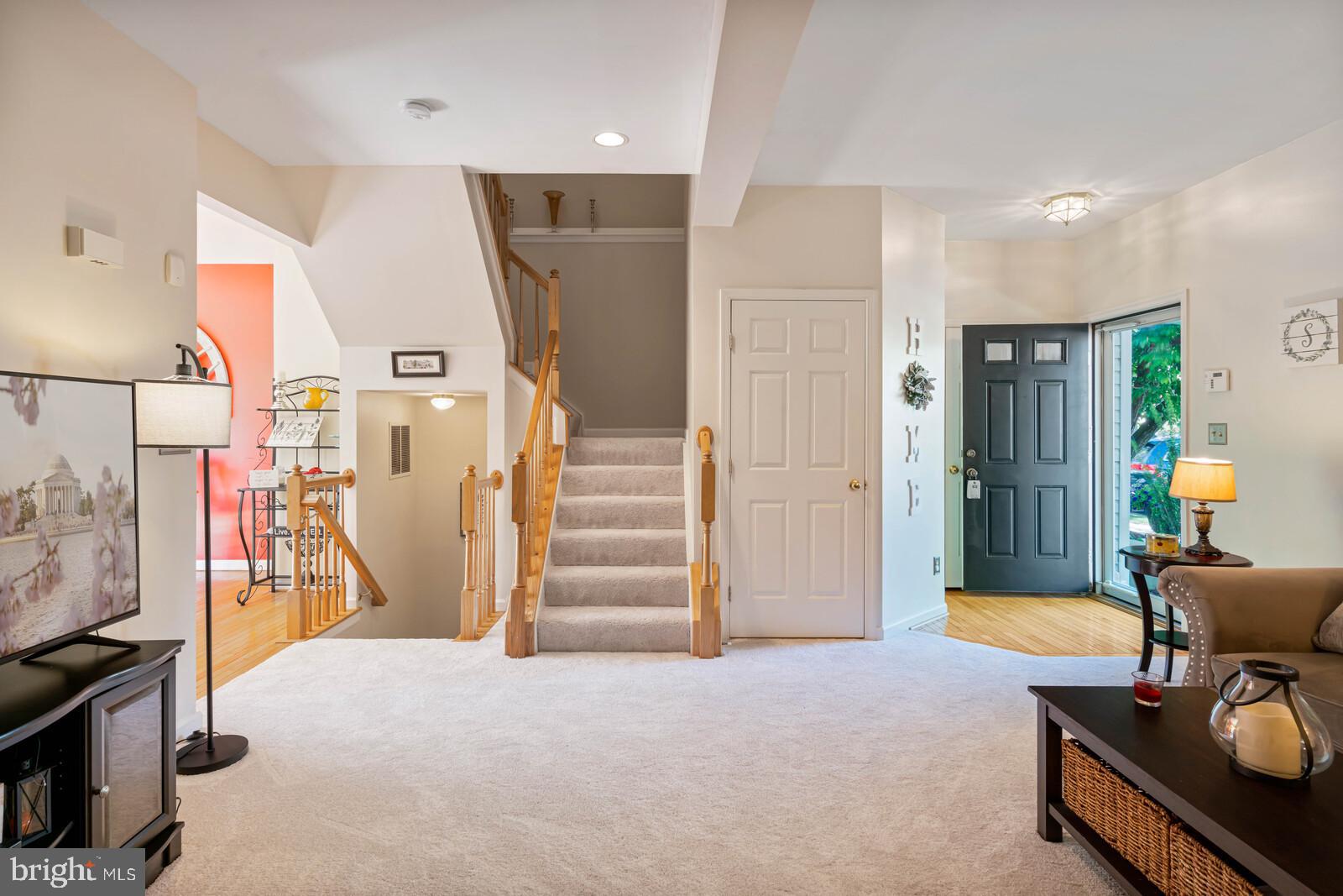 SOMERSET CROSSING - Residential