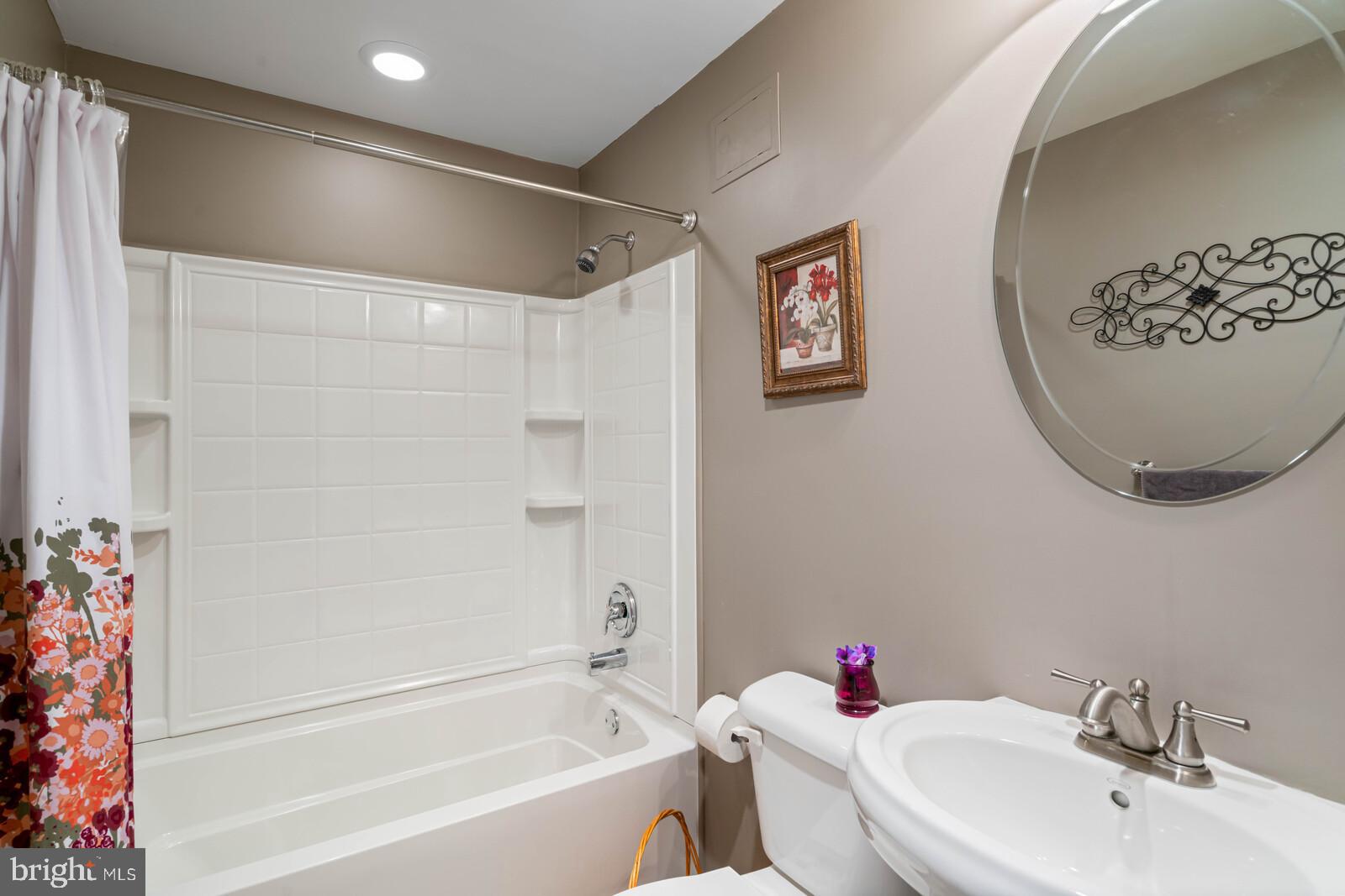 SOMERSET CROSSING - Residential