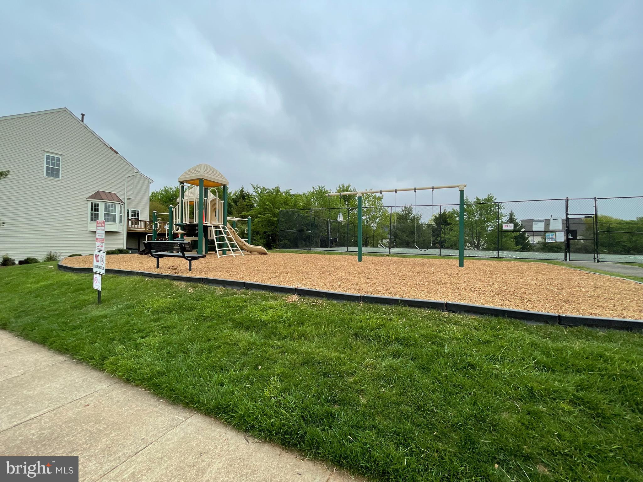 SOMERSET CROSSING - Residential