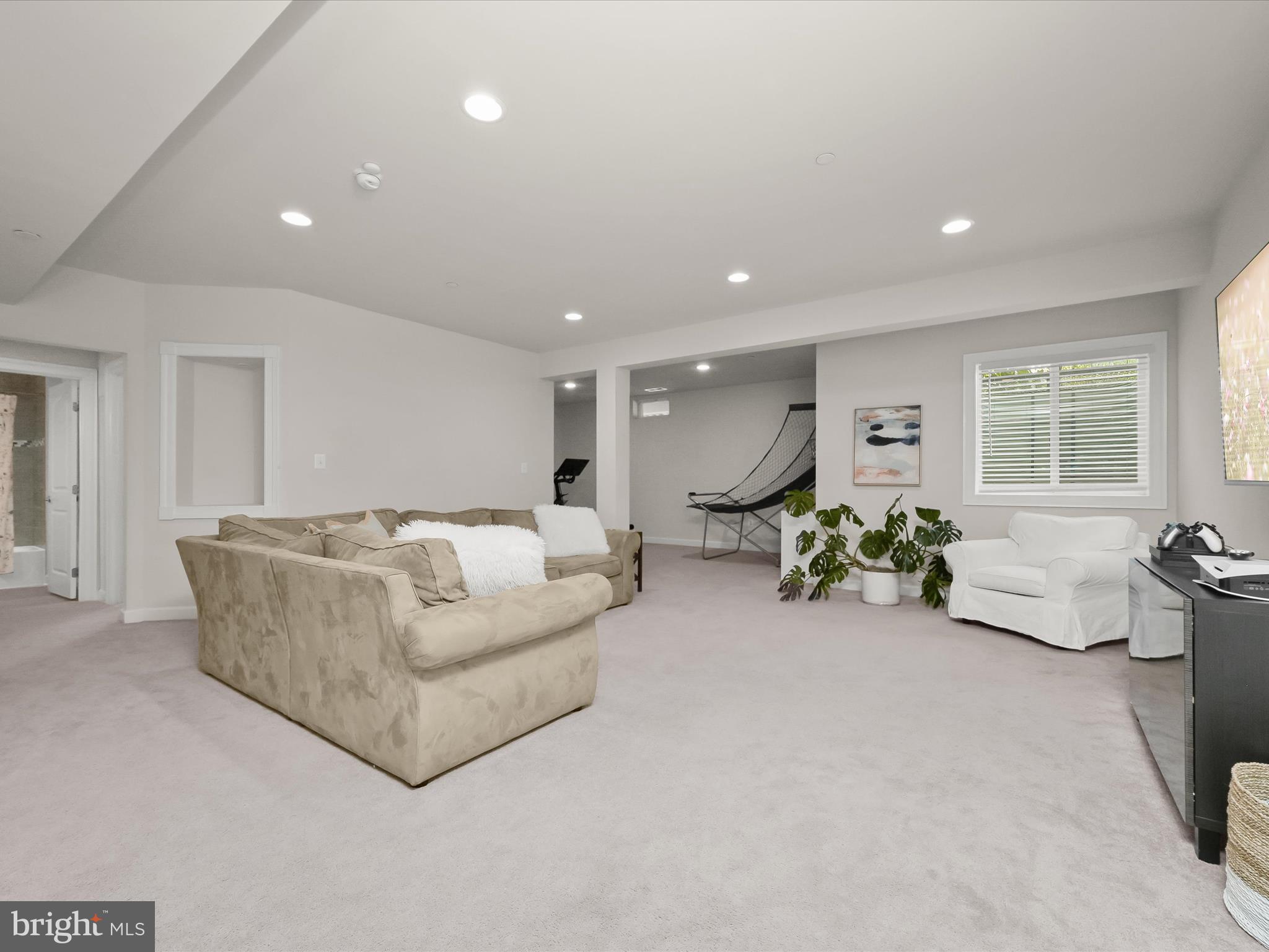 MAPLE LAWN - Residential