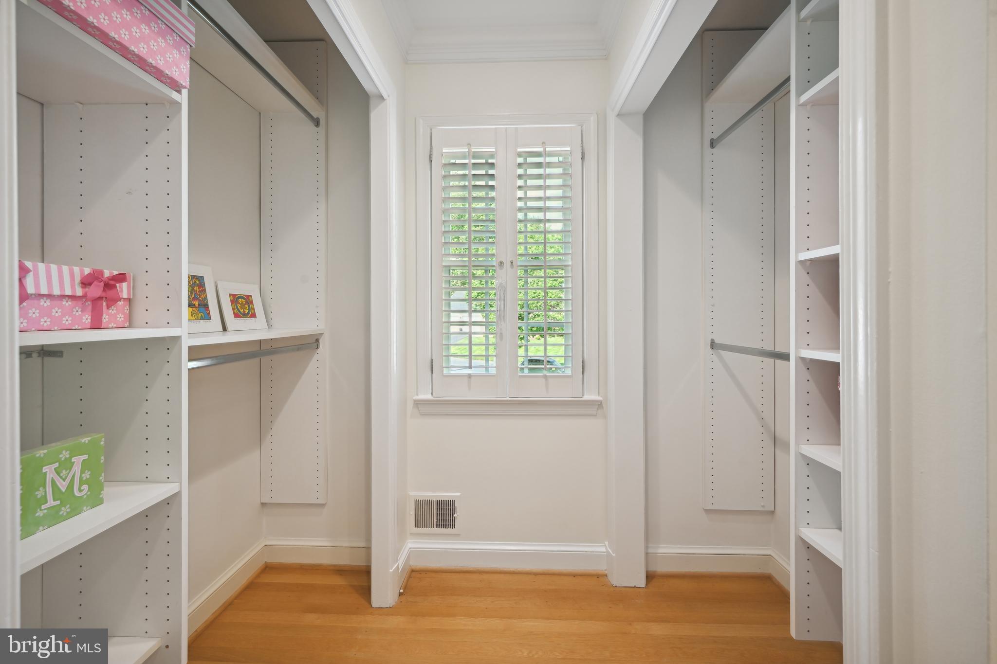 BRADLEY MANOR - Residential