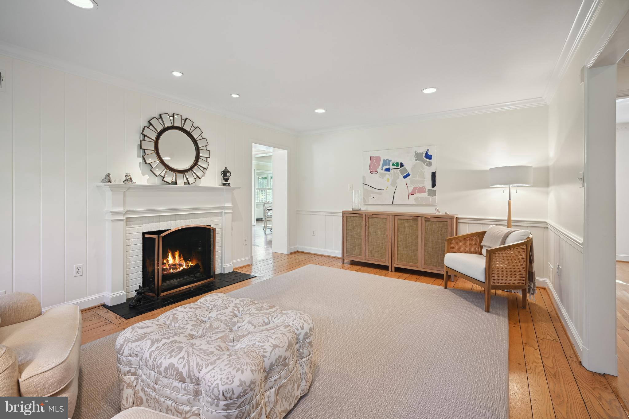 BRADLEY MANOR - Residential