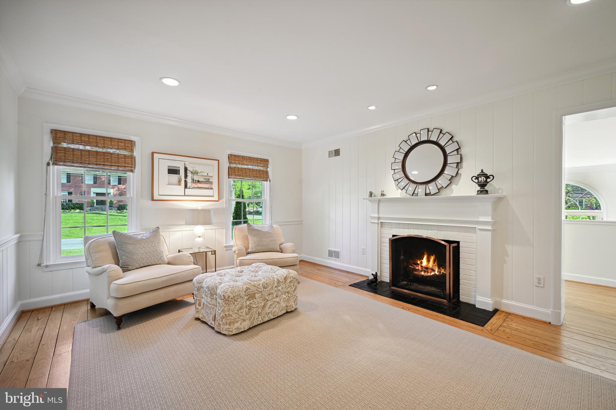 BRADLEY MANOR - Residential