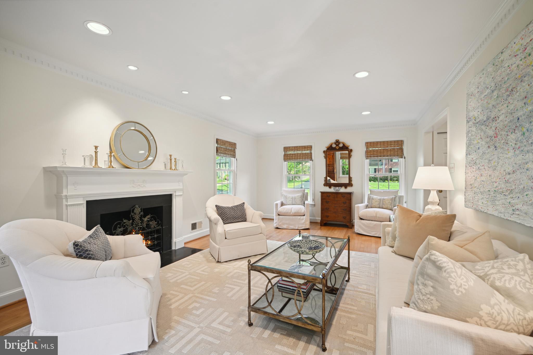 BRADLEY MANOR - Residential