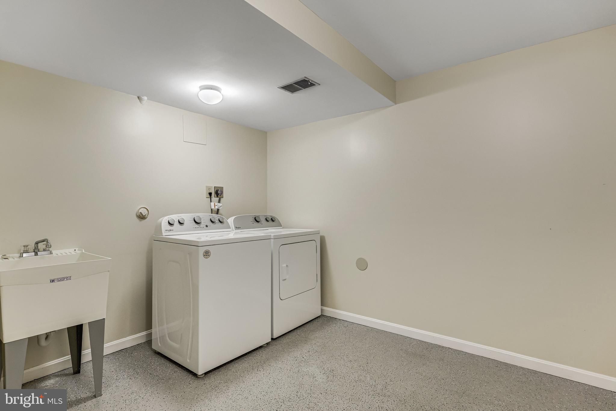 THE VILLAGE PARK - Residential