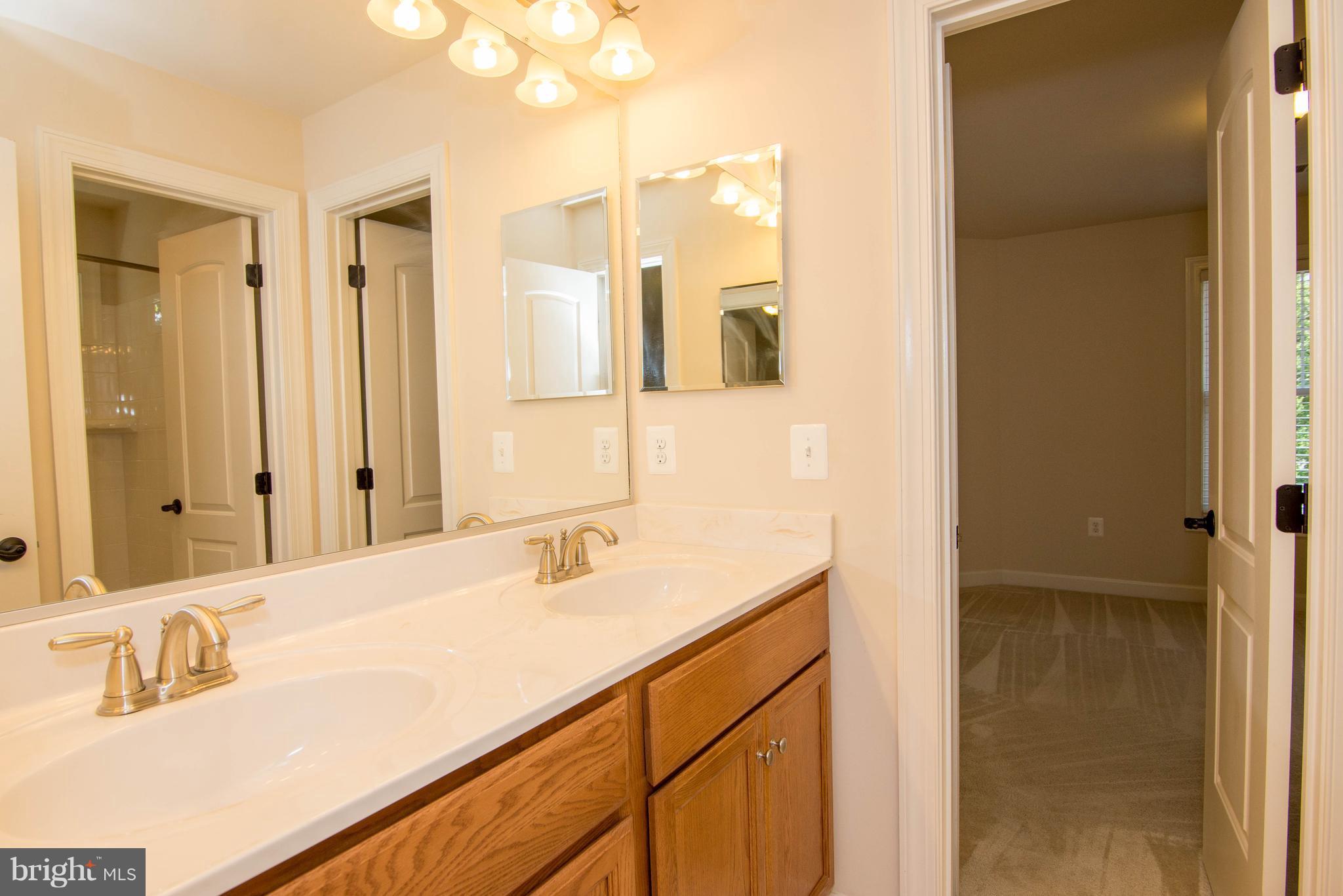 WOODLEY - Residential Lease