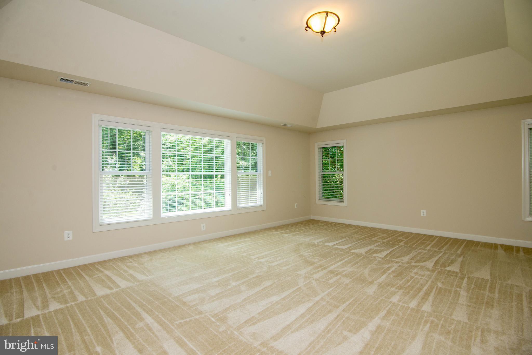 WOODLEY - Residential Lease