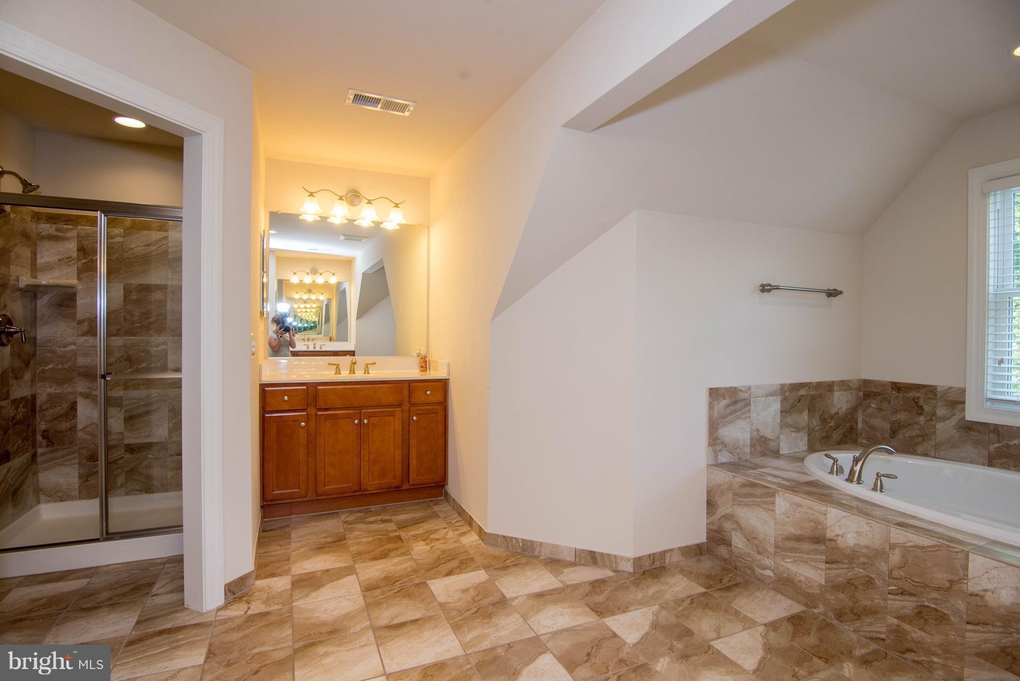 WOODLEY - Residential Lease