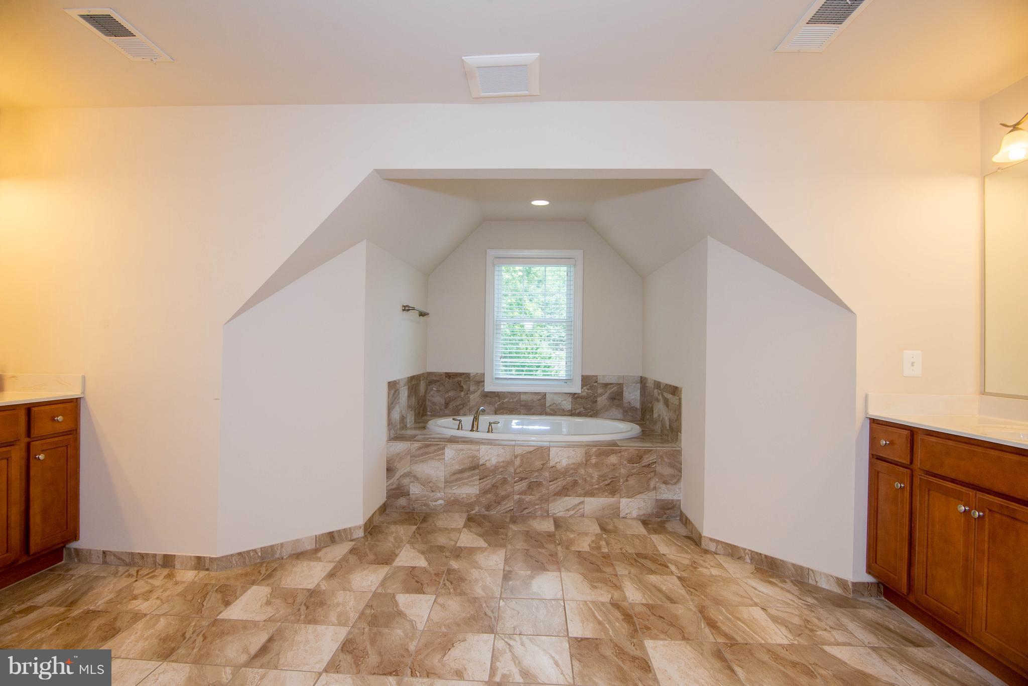 WOODLEY - Residential Lease