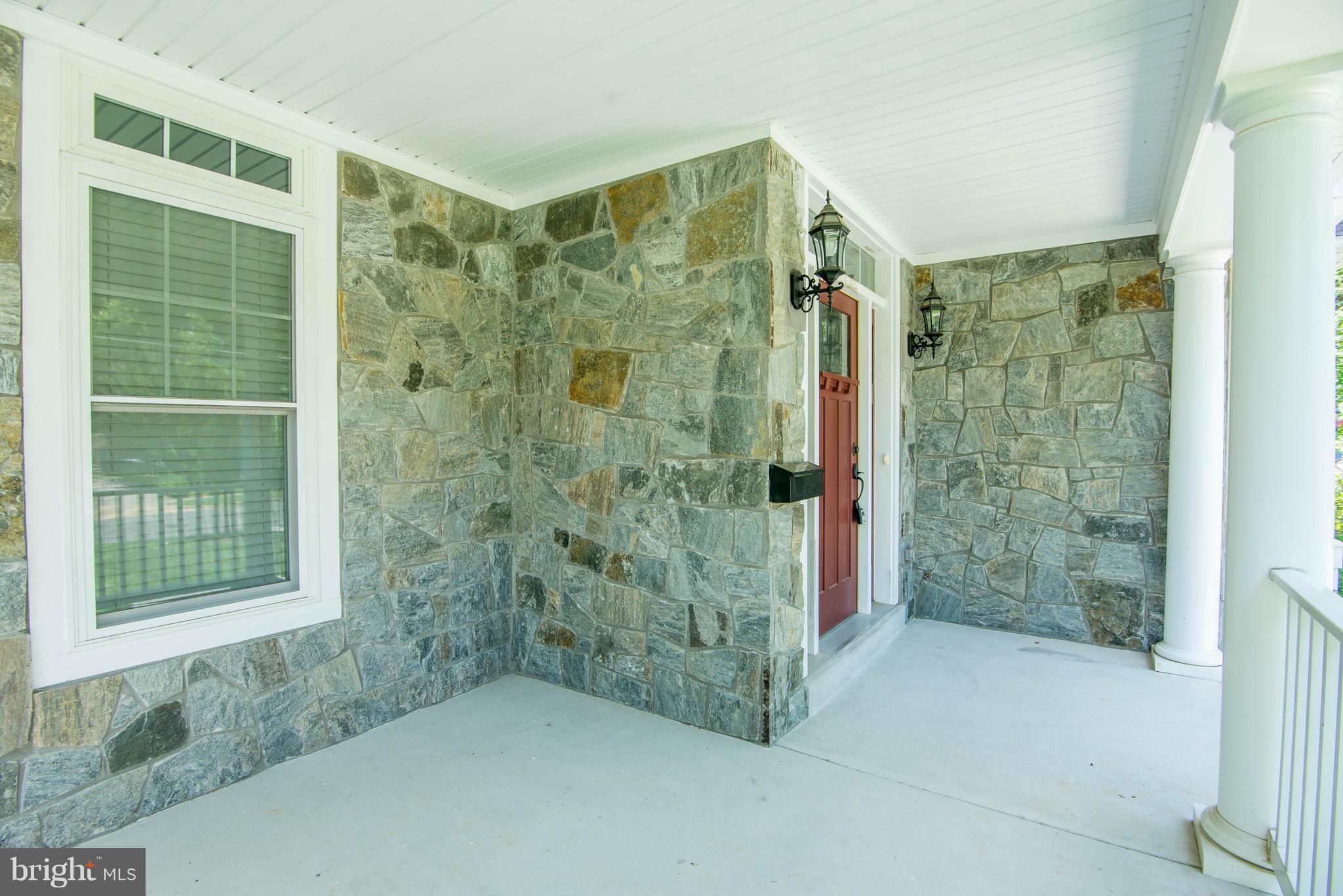 WOODLEY - Residential Lease