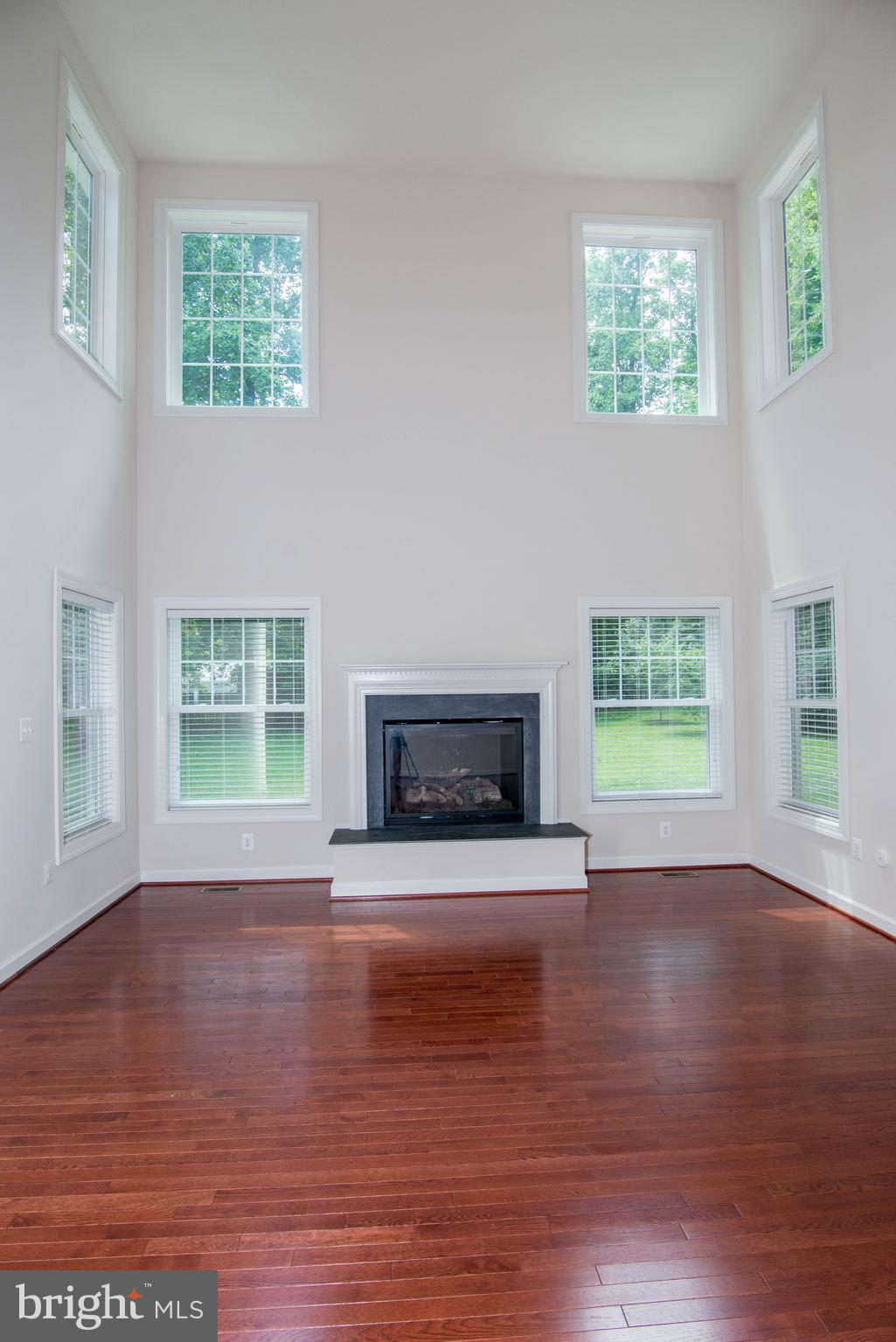 WOODLEY - Residential Lease