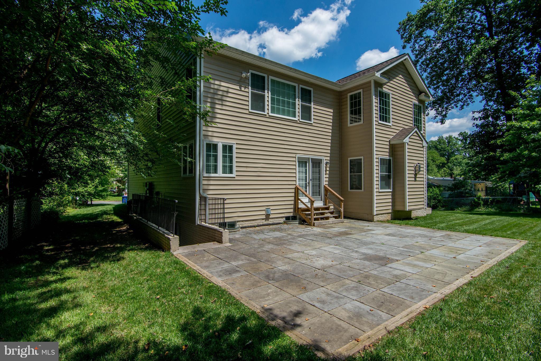 WOODLEY - Residential Lease