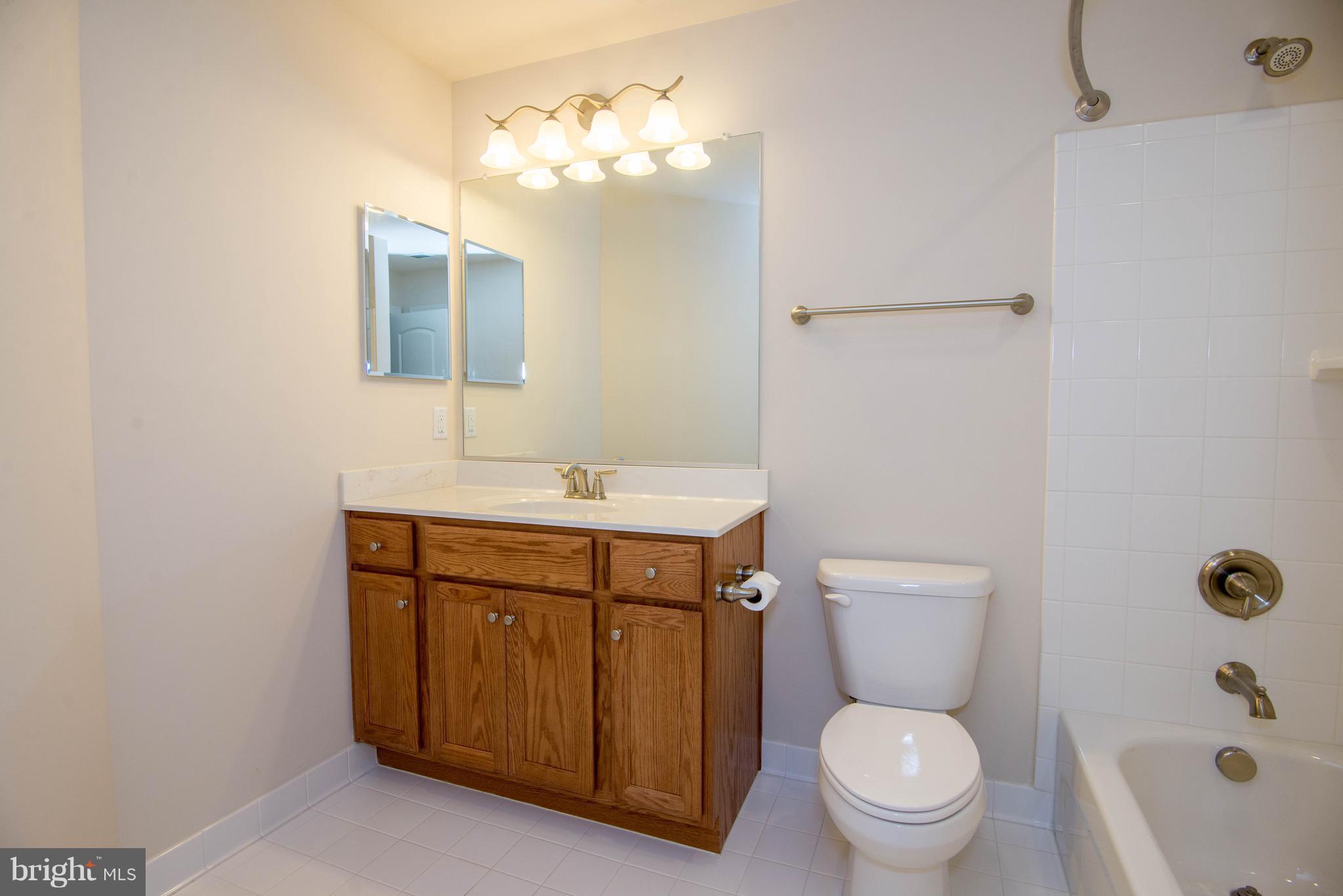 WOODLEY - Residential Lease