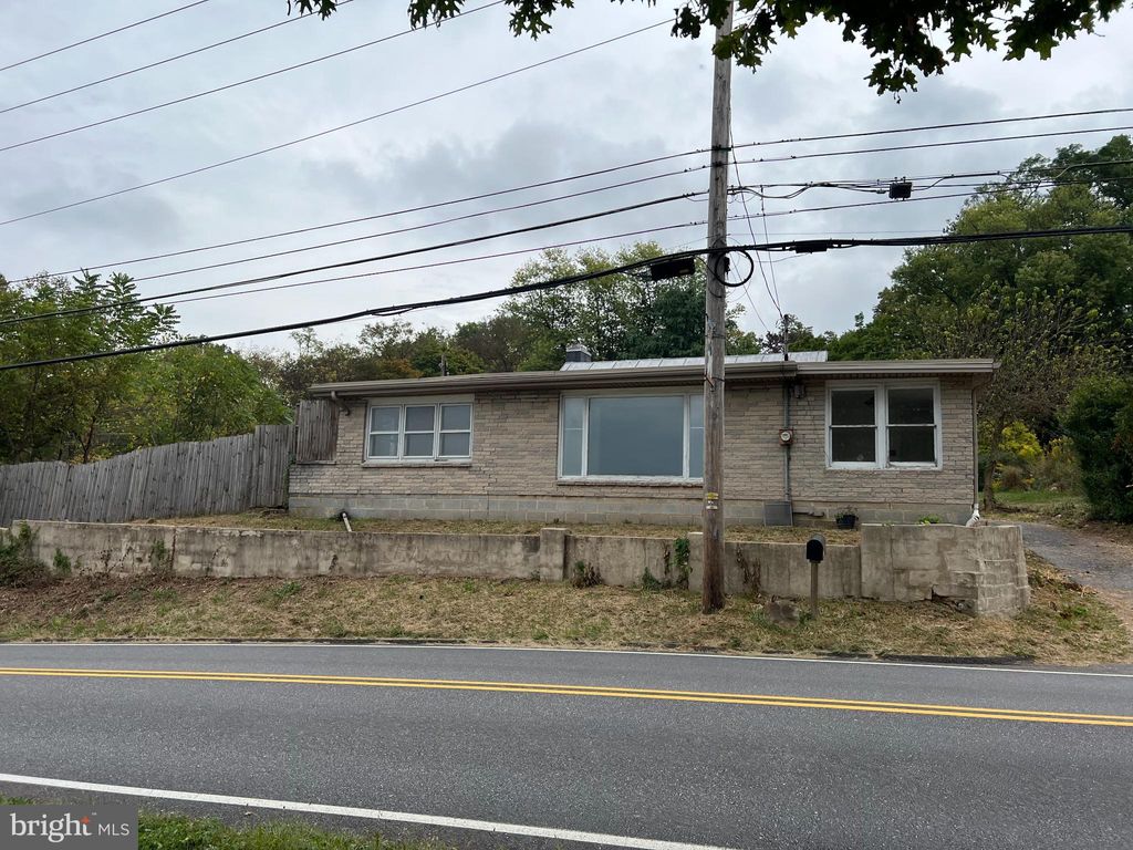 Photo of 588 Lewisberry Road, NEW CUMBERLAND, PA 17070 (MLS # PAYK2085112)