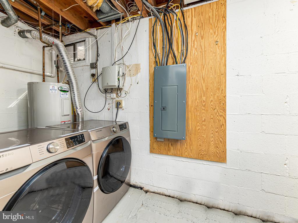 RESTON - Residential Lease