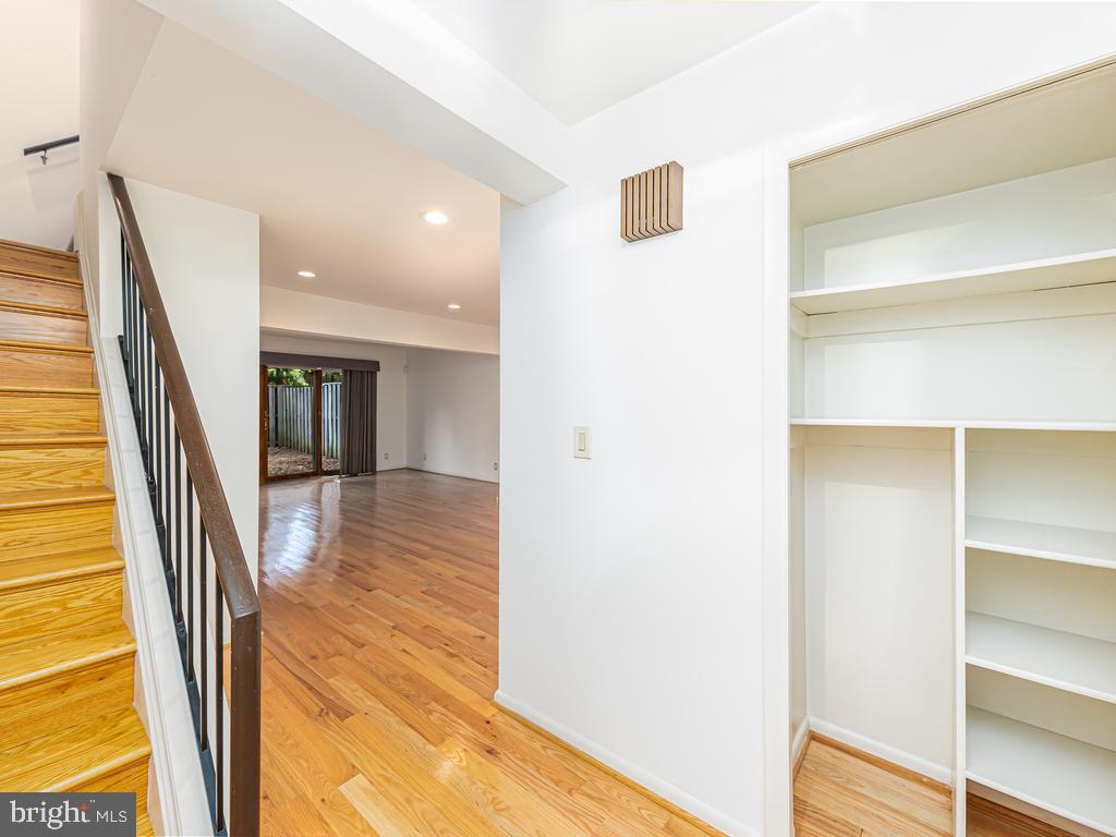 RESTON - Residential Lease