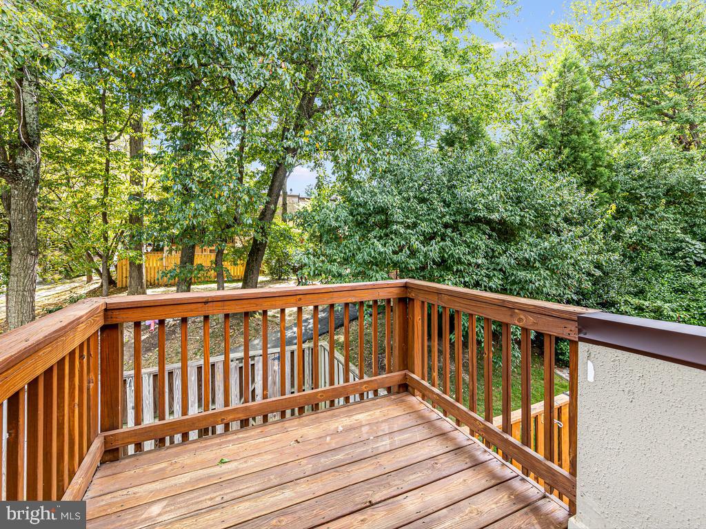 RESTON - Residential Lease