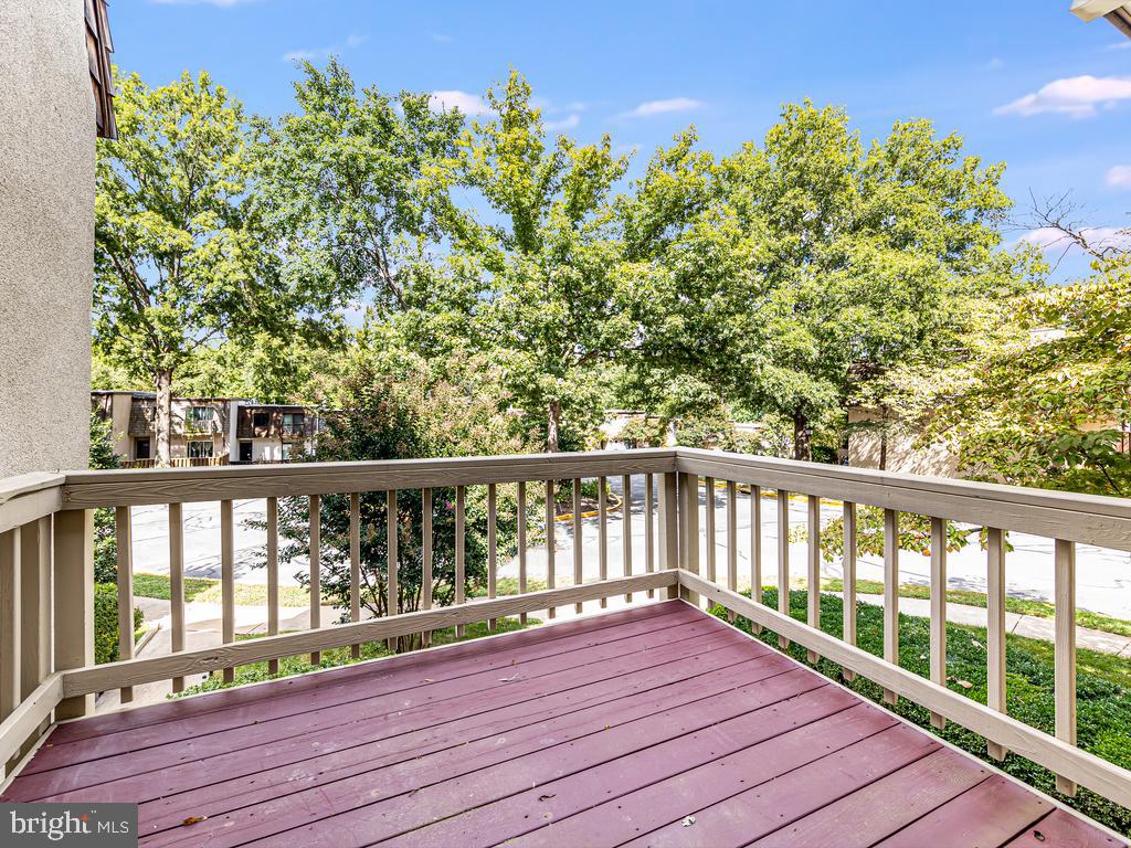 RESTON - Residential Lease