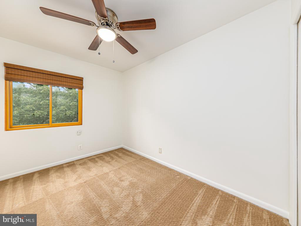 RESTON - Residential Lease