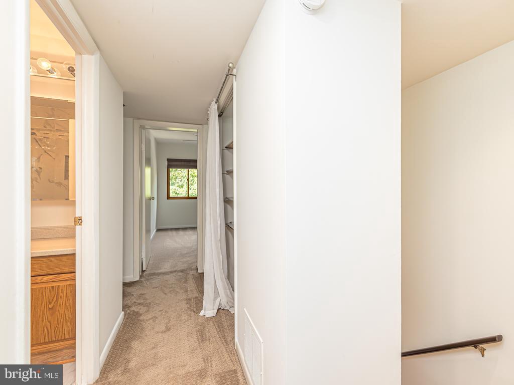 RESTON - Residential Lease