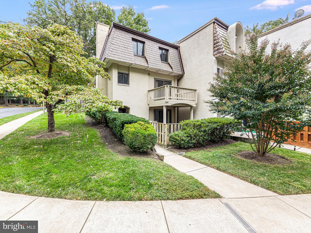 RESTON - Residential Lease