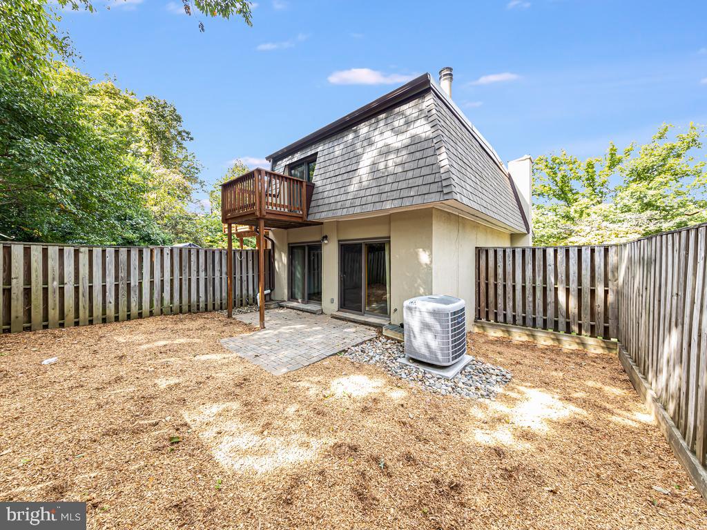 RESTON - Residential Lease