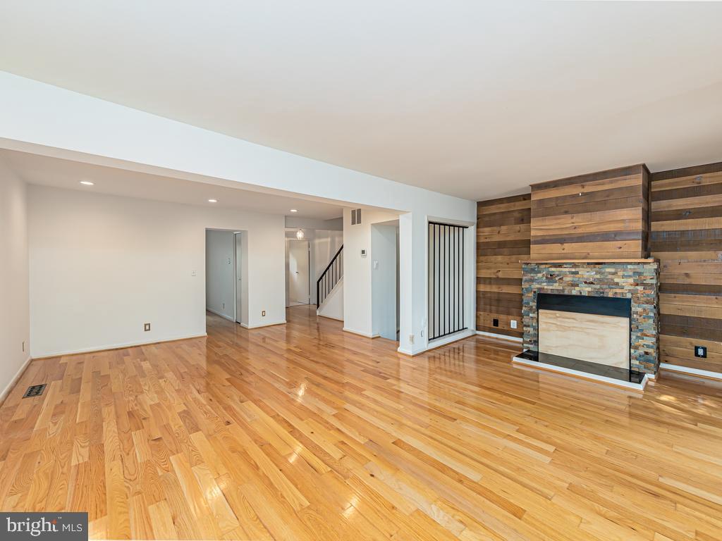 RESTON - Residential Lease