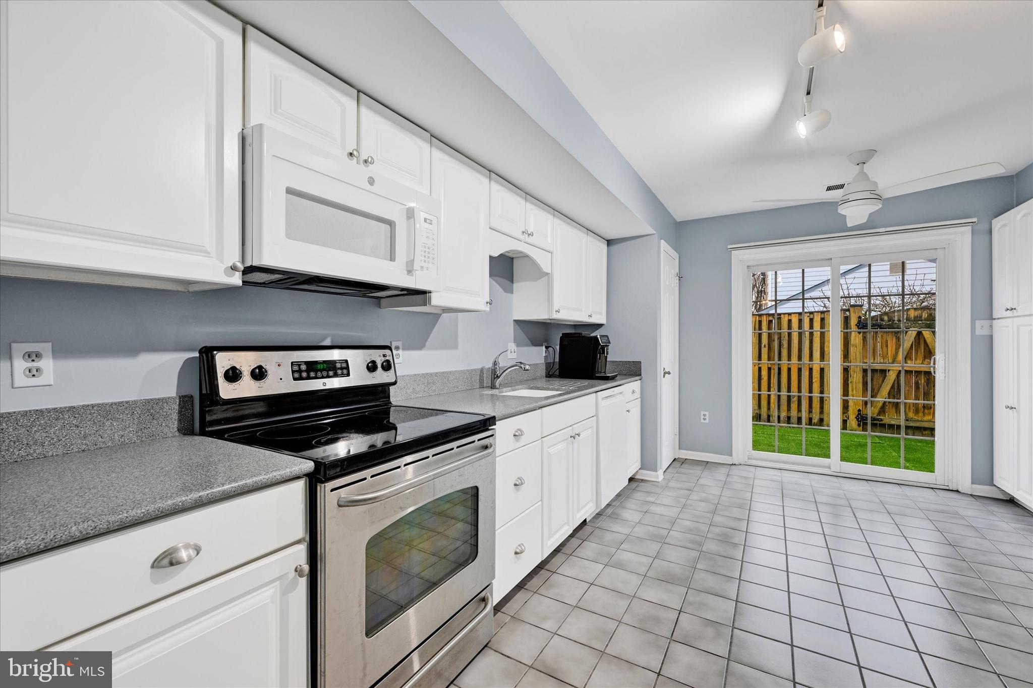 HERITAGE HARBOUR - Residential