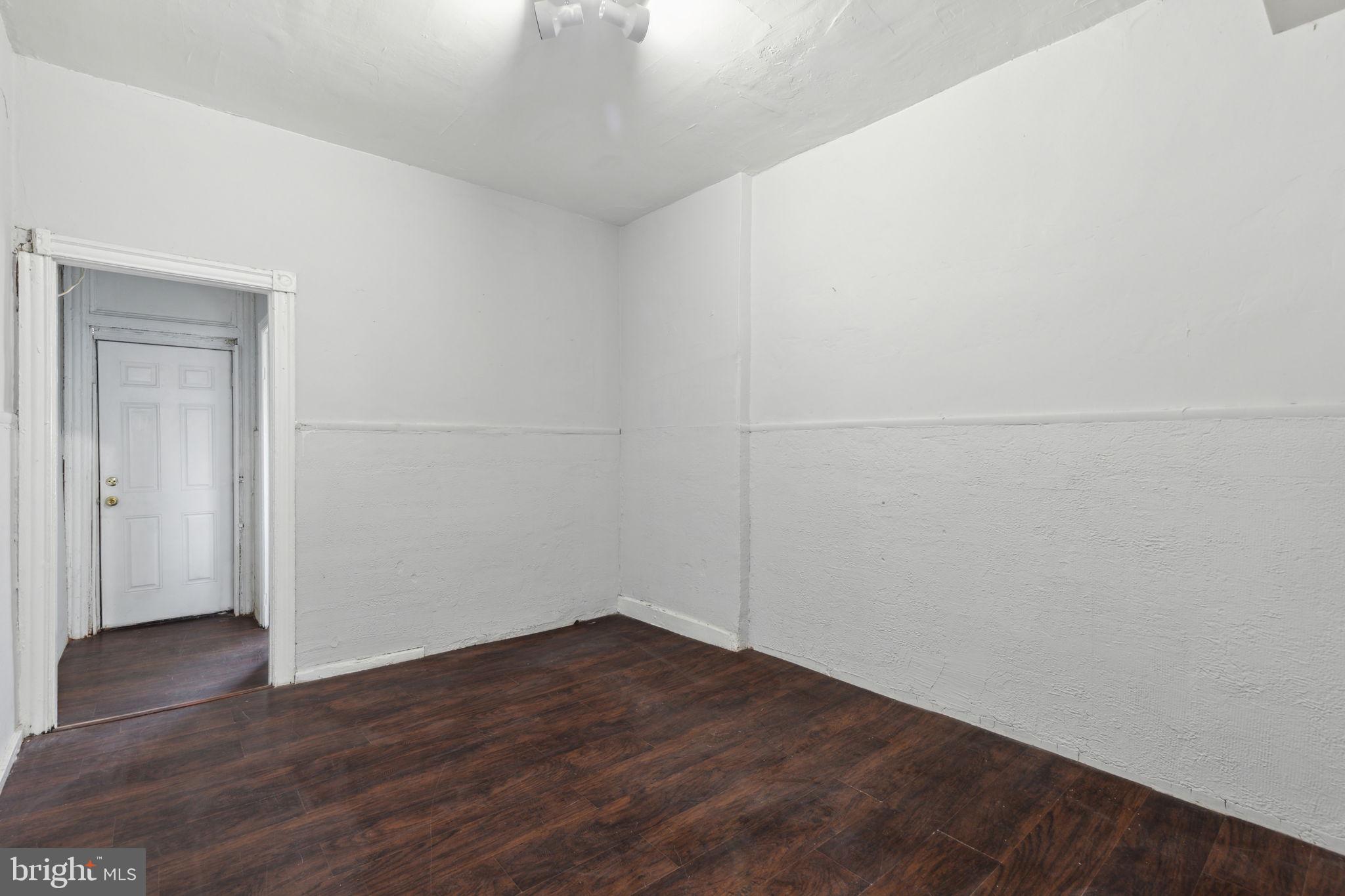 HUNTING PARK - Residential Income