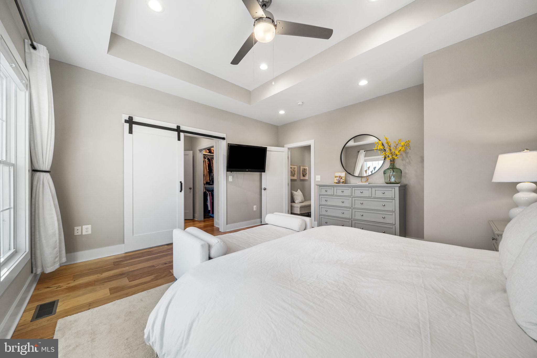 FALLS CHURCH - Residential