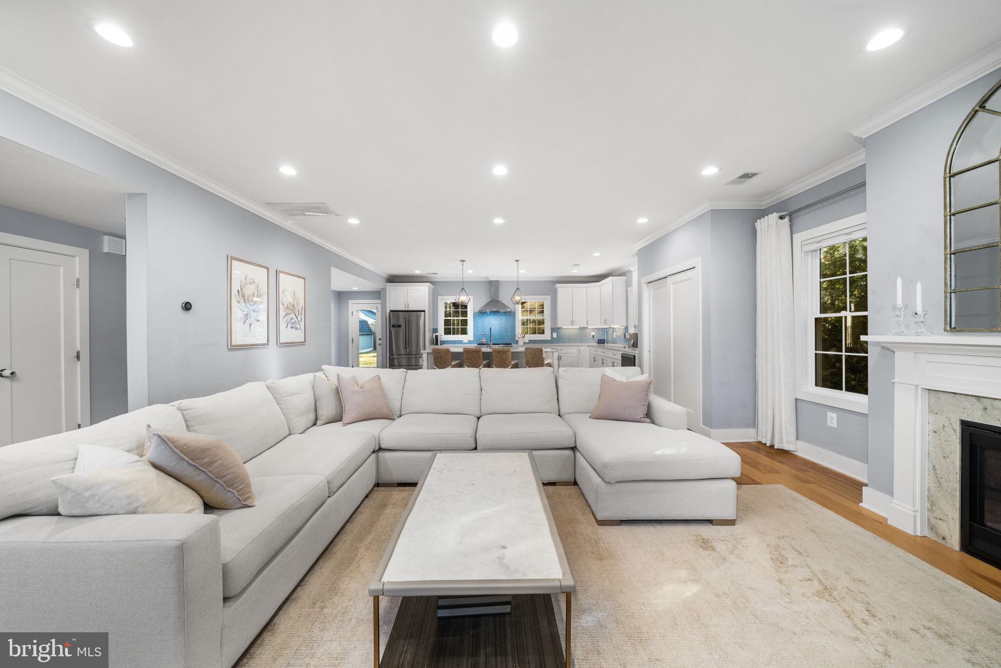 FALLS CHURCH - Residential