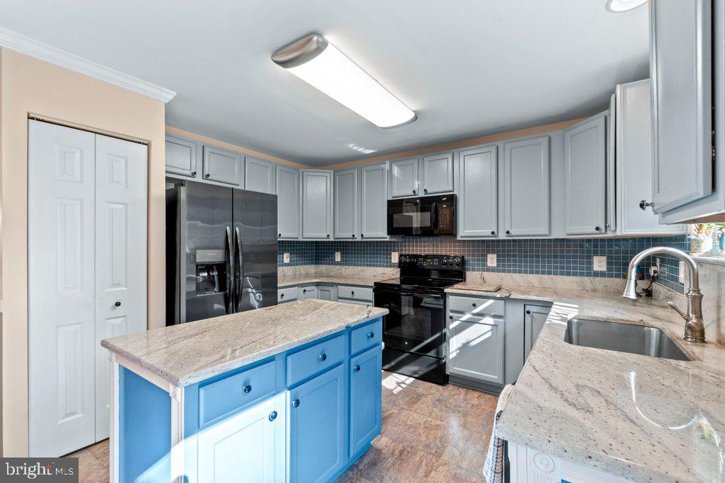 WHITE MARSH - Residential