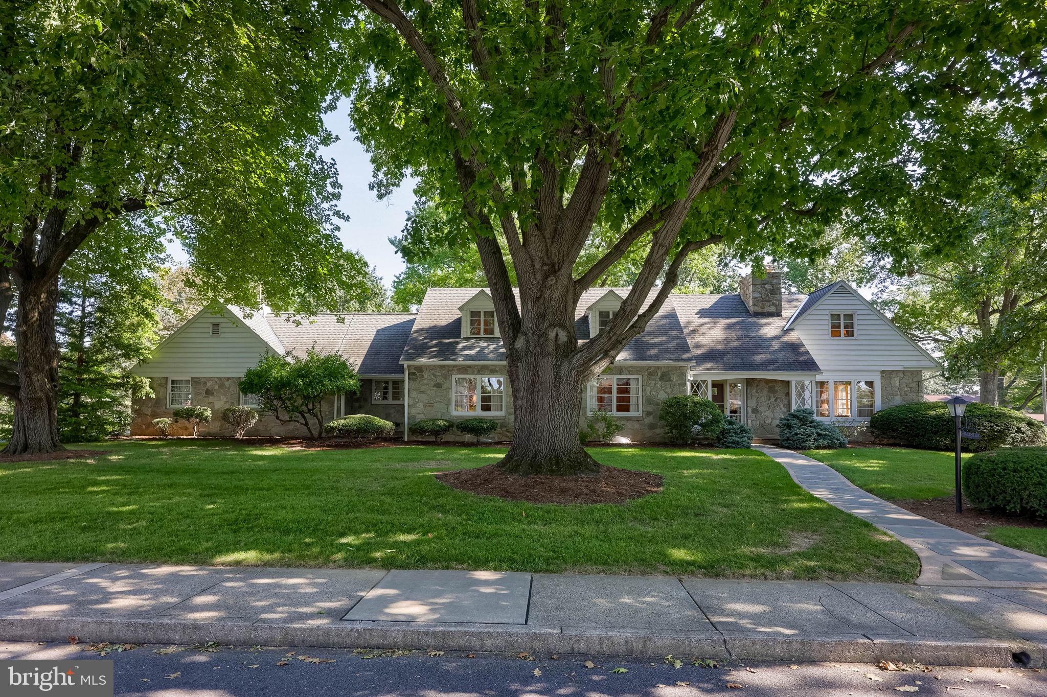 1105 LINCOLN HEIGHTS AVENUE