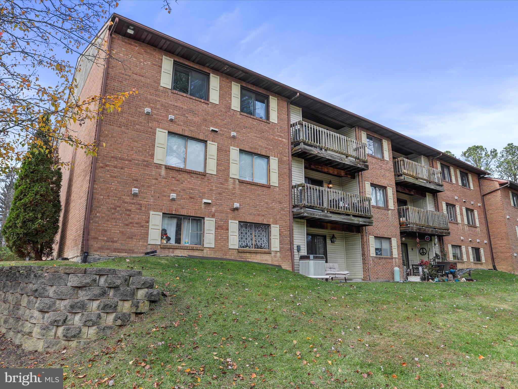 MAGNOLIA WOODS - Residential