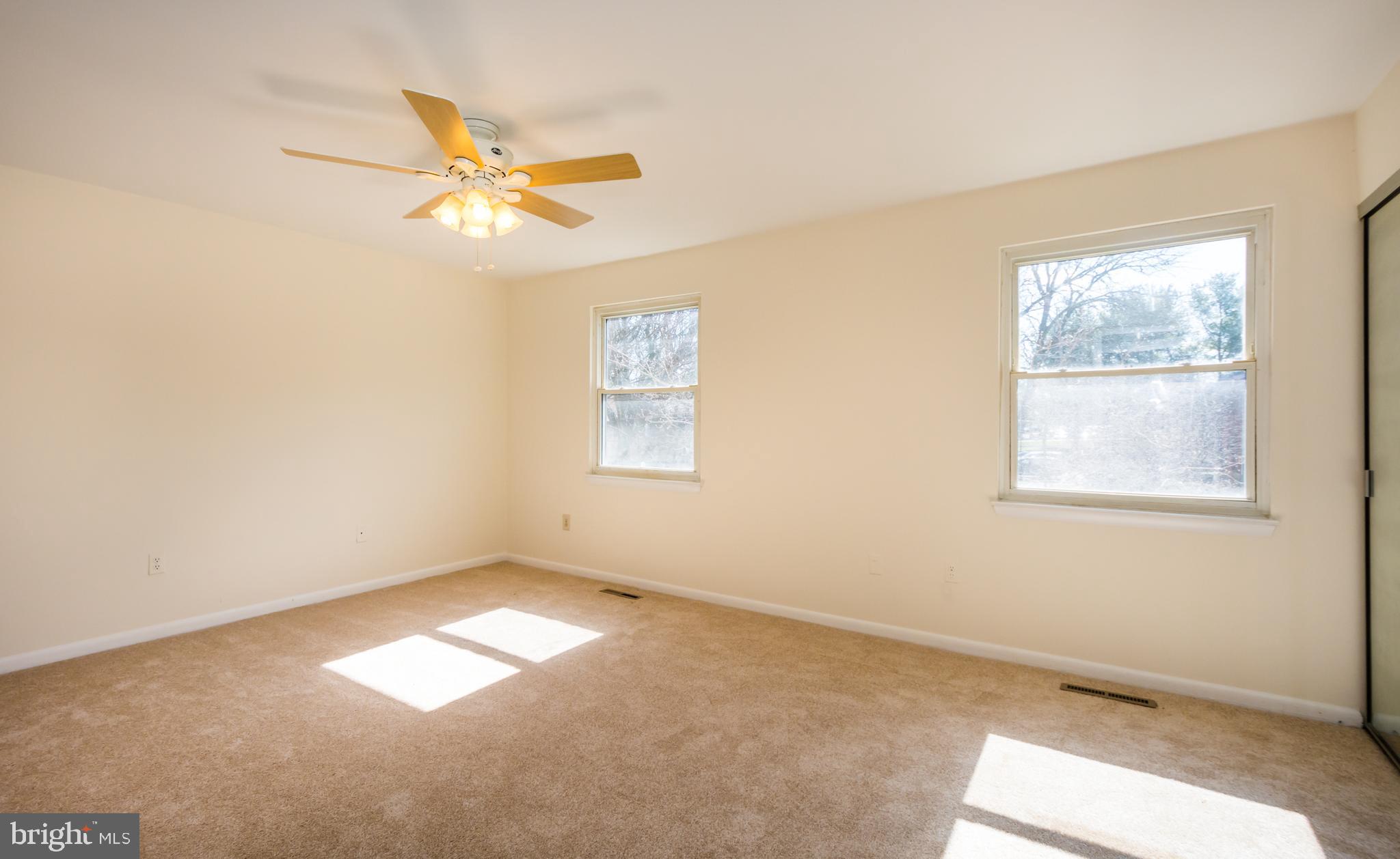 QUEEN ANNE VILLAGE - Residential