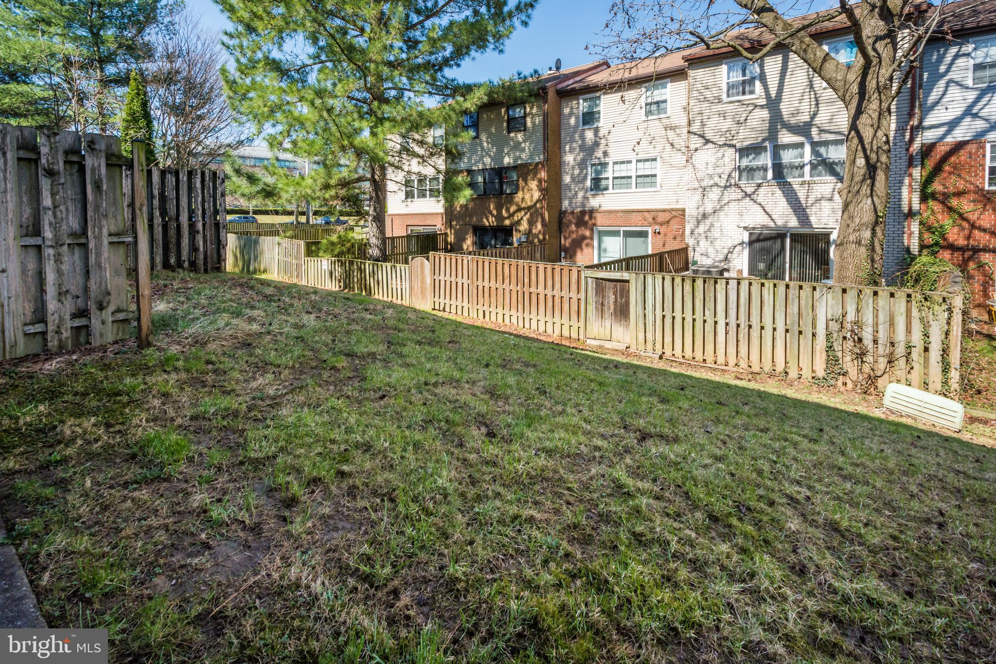 QUEEN ANNE VILLAGE - Residential