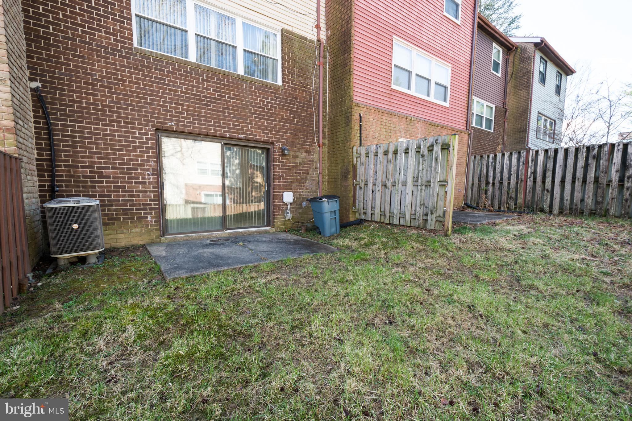 QUEEN ANNE VILLAGE - Residential