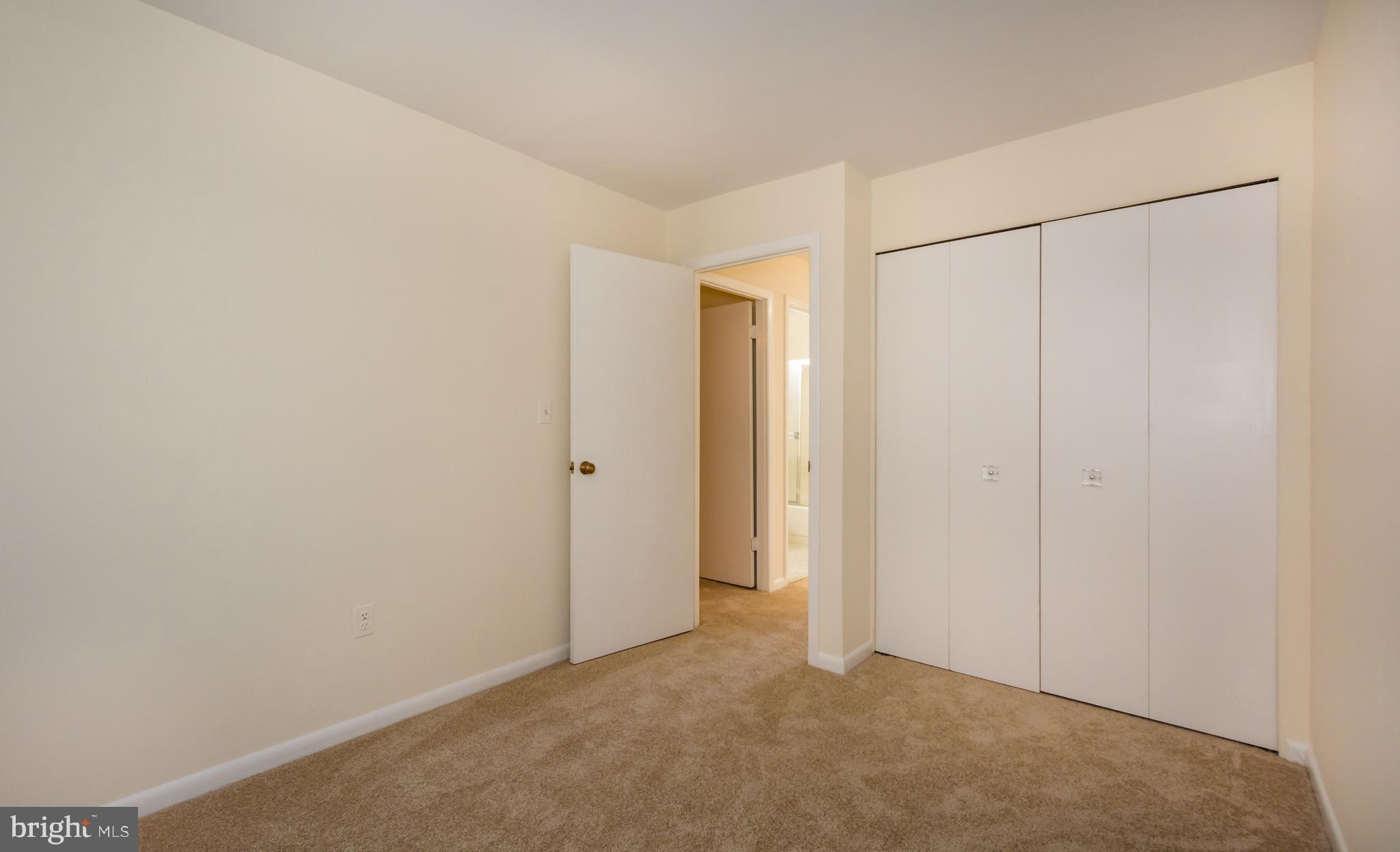 QUEEN ANNE VILLAGE - Residential