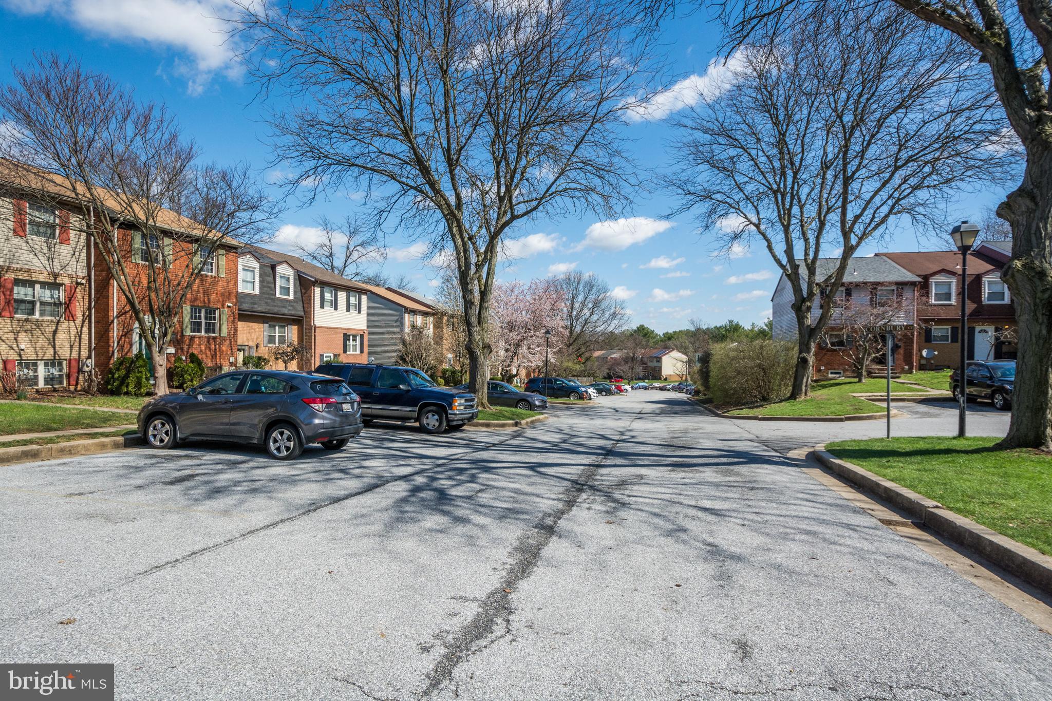 QUEEN ANNE VILLAGE - Residential