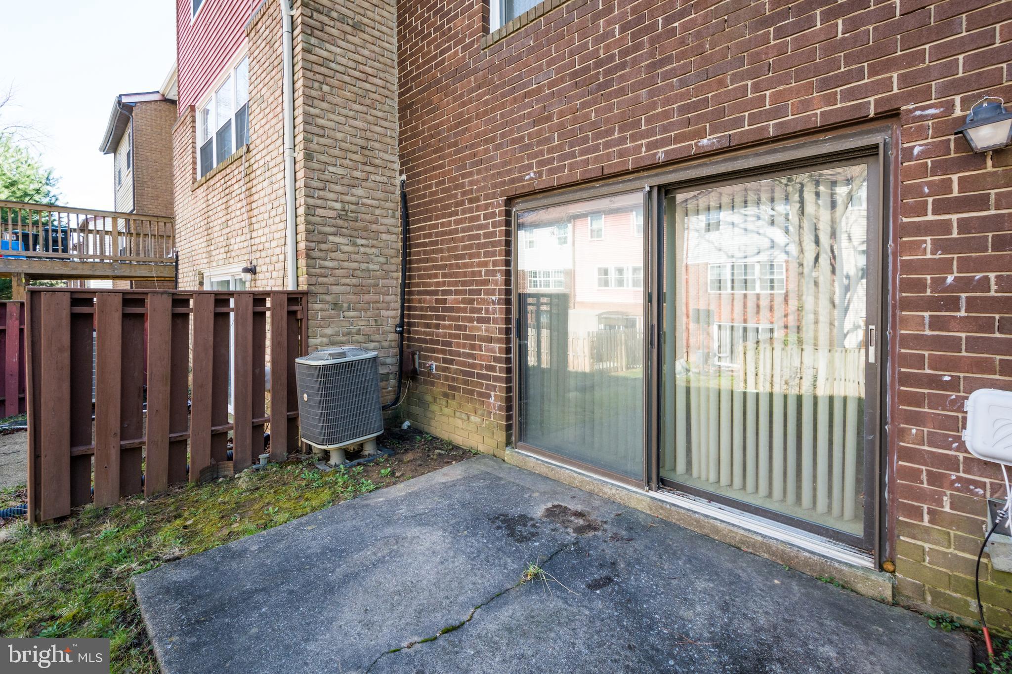 QUEEN ANNE VILLAGE - Residential