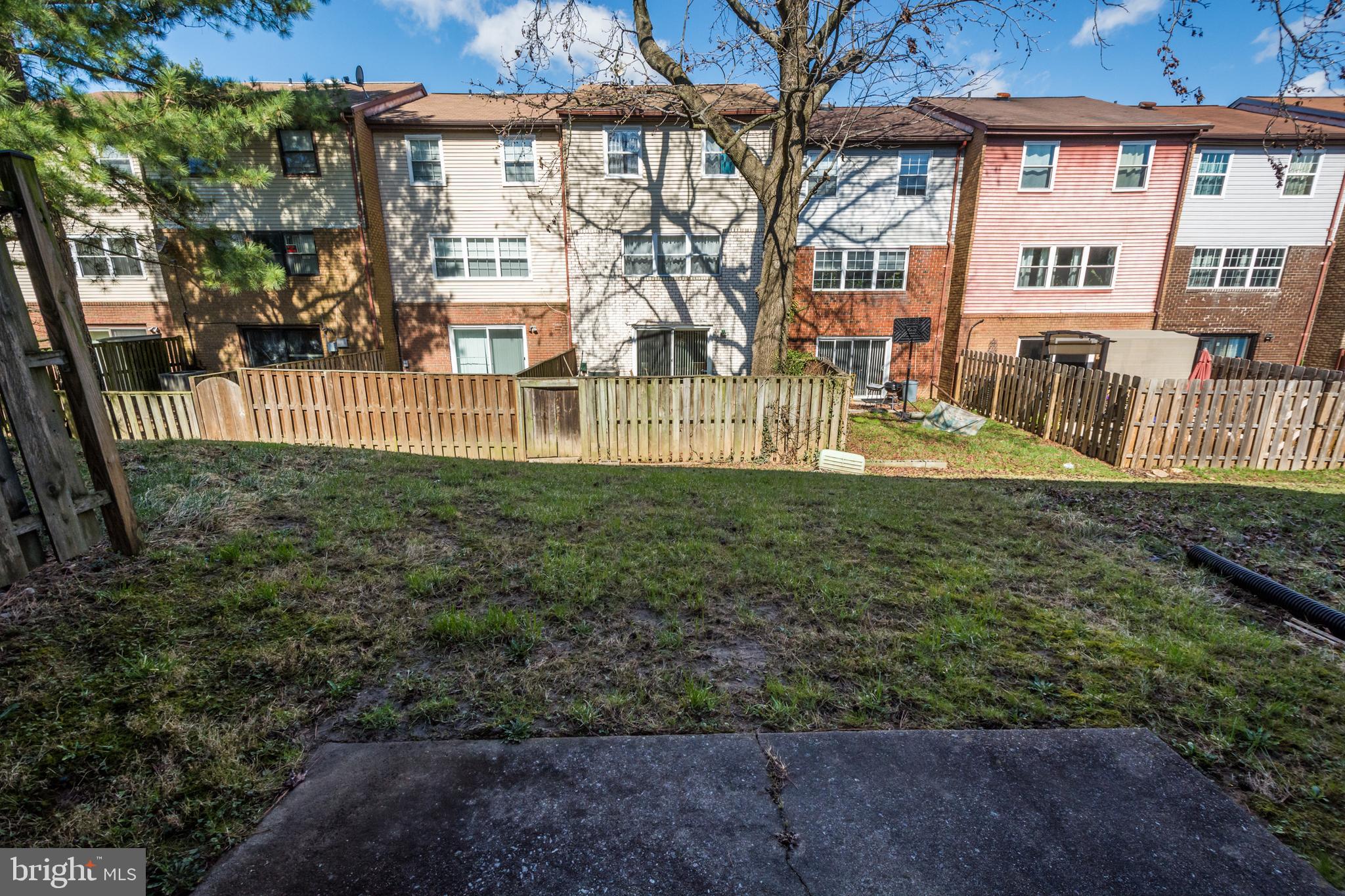 QUEEN ANNE VILLAGE - Residential