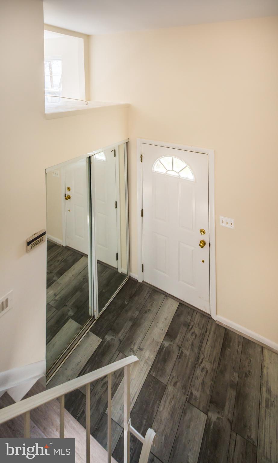 QUEEN ANNE VILLAGE - Residential