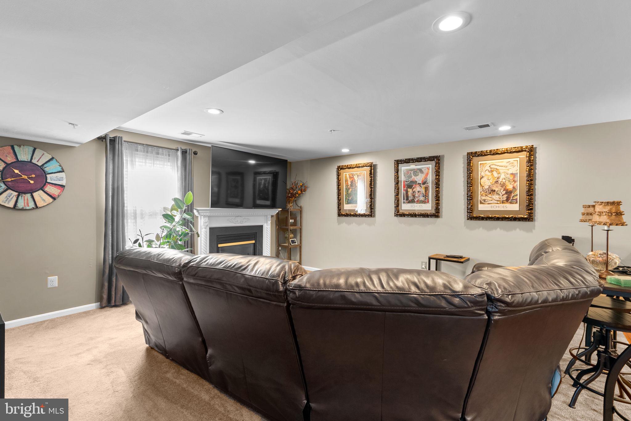 PERRYWOOD - Residential