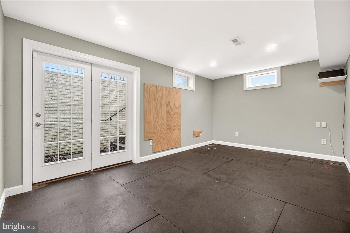 WESTFIELDS - Residential