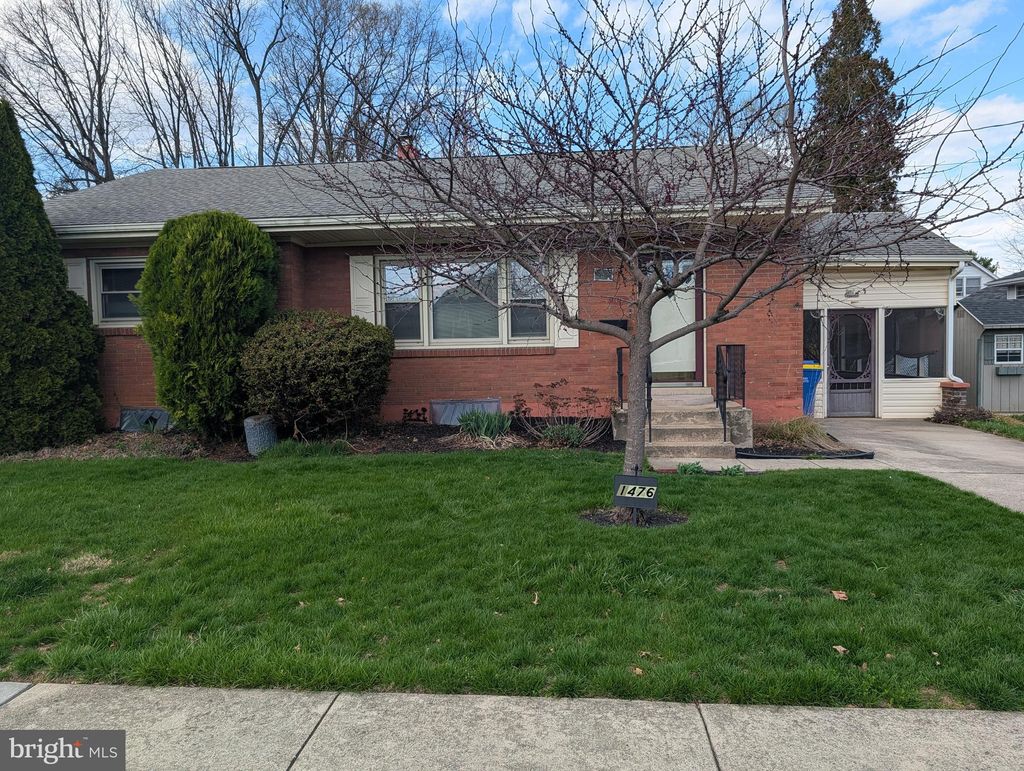 Photo of 1476 Brandt Ave, NEW CUMBERLAND, PA 17070 (MLS # PACB2052294)