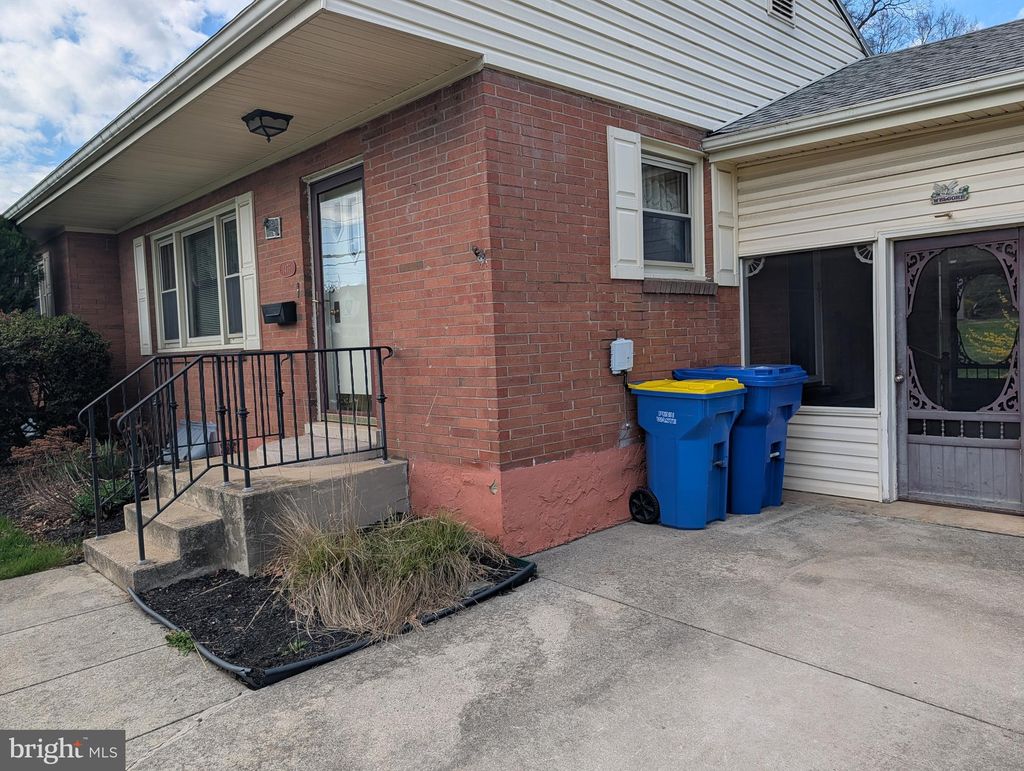 Photo of 1476 Brandt Ave, NEW CUMBERLAND, PA 17070 (MLS # PACB2052294)