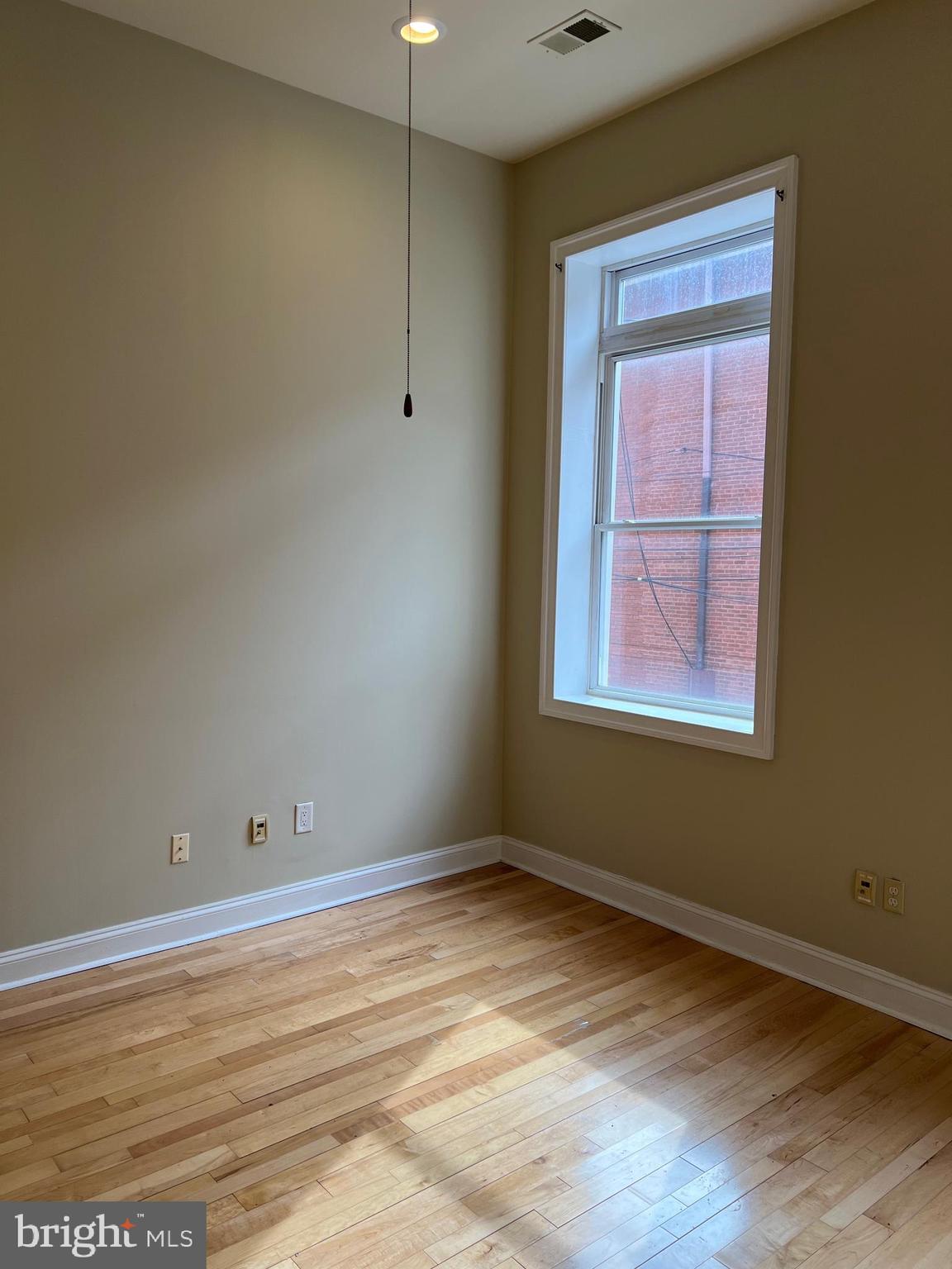 MOUNT VERNON PLACE HISTORIC DISTRICT - Residential Lease