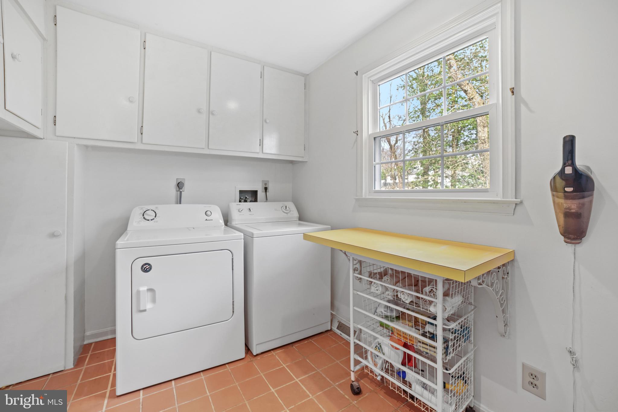 GINGERVILLE MANOR ESTATES - Residential