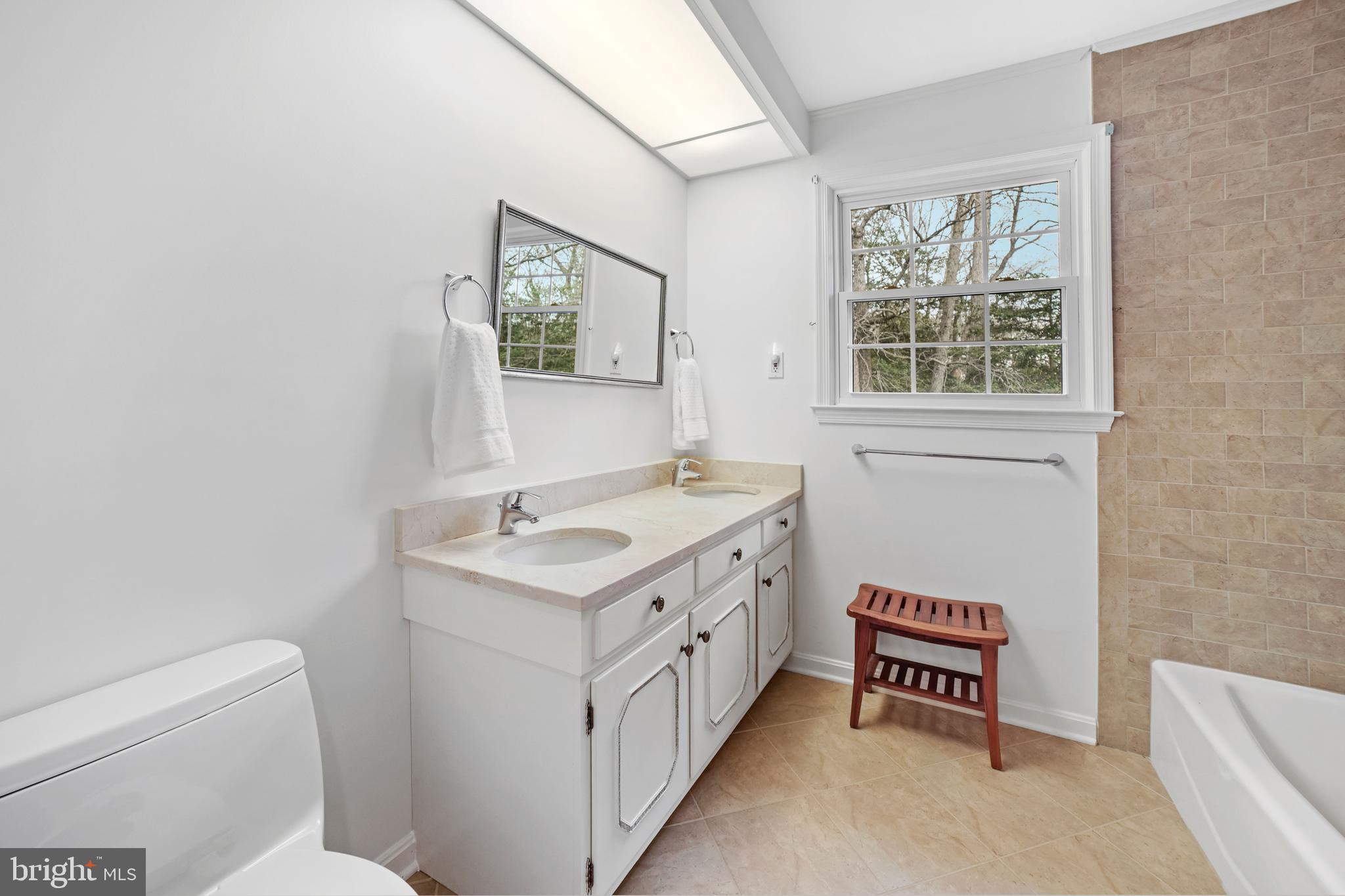 GINGERVILLE MANOR ESTATES - Residential